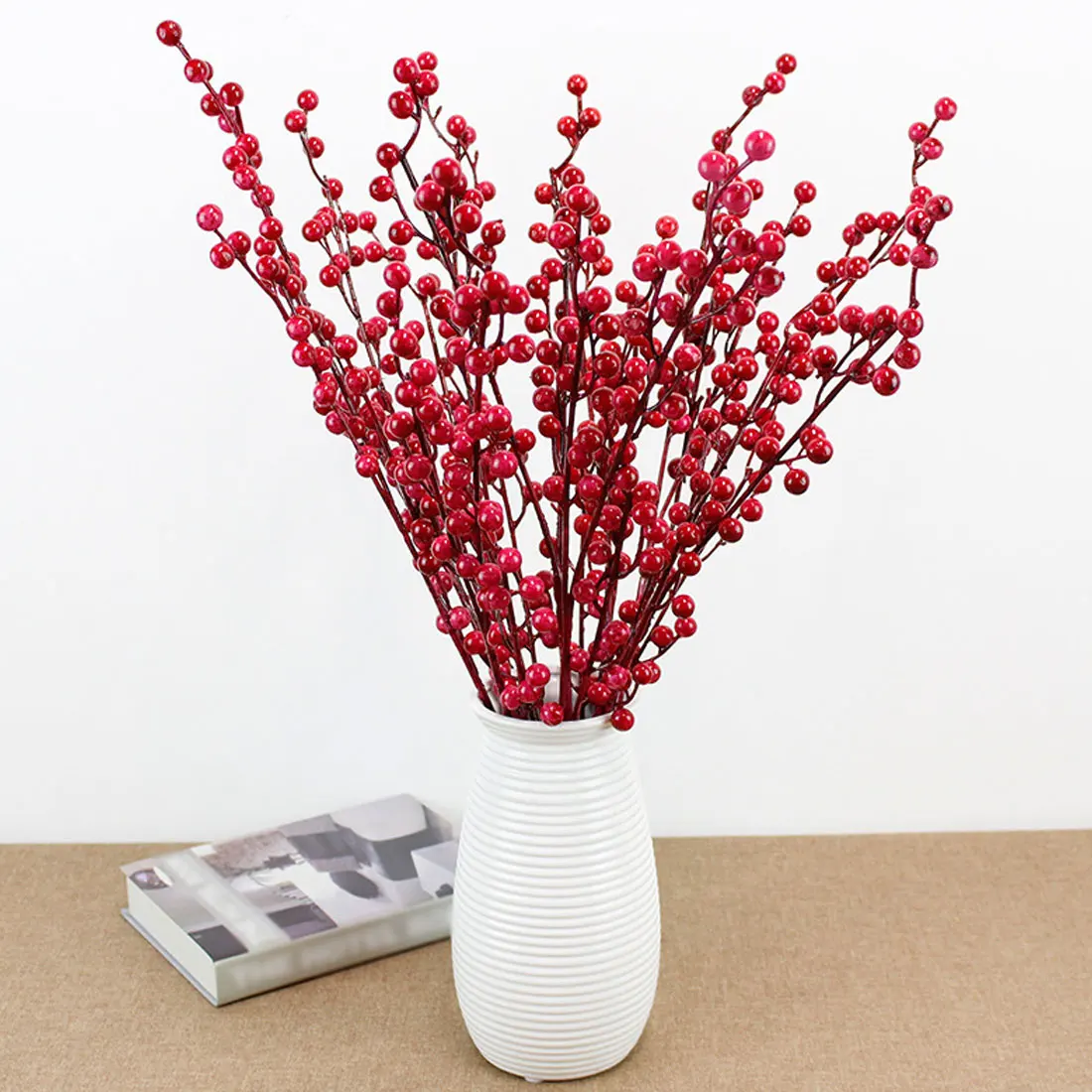 

Artificial Berries Branch Plastic Fake Flowers Leaf Decorative Berry DIY Red Berries Plant for New Year Christmas Decoration