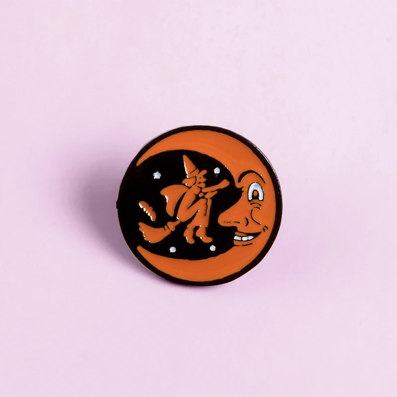 Круглая эмалированная брошь в виде ведьмы Луны злой улыбки значок катающейся на