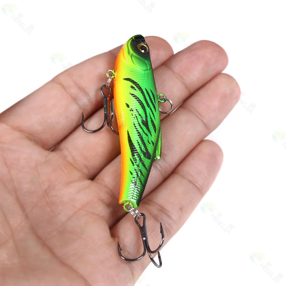8 Esche Da Pesca Vib Tipo Crankbait A Sonagli – Con Scatola Portacsche – Multicolore