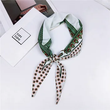 

Elegant Triangle Scarf Women Small Hair Tie Band Decorative Multifunctional Head Wrap Multicolor Stripe Print Kerchief Neck