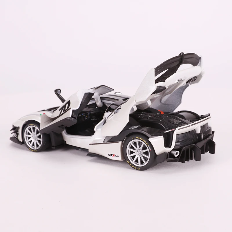 Модель автомобиля Bburago в масштабе 1:32 Ferrari FXX K EVO acousto Optical alloy|Наземный транспорт| |