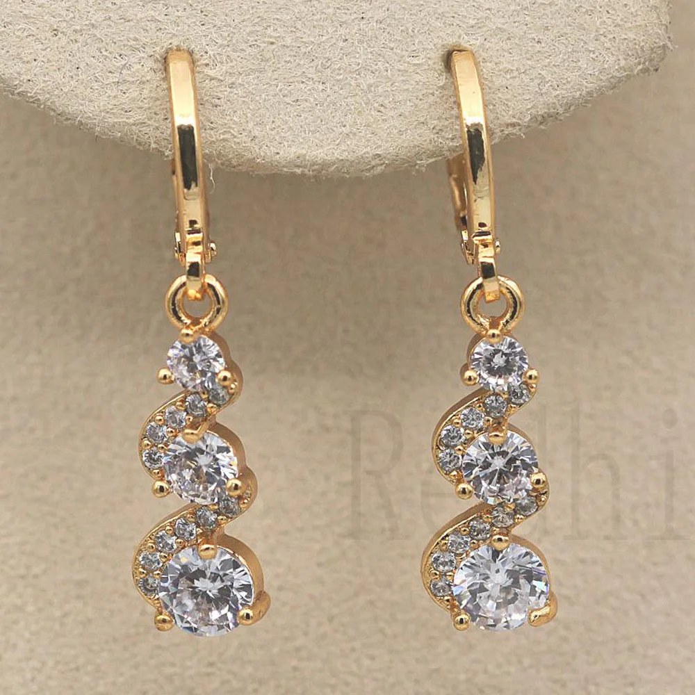 OBS2958_Gold_White_03