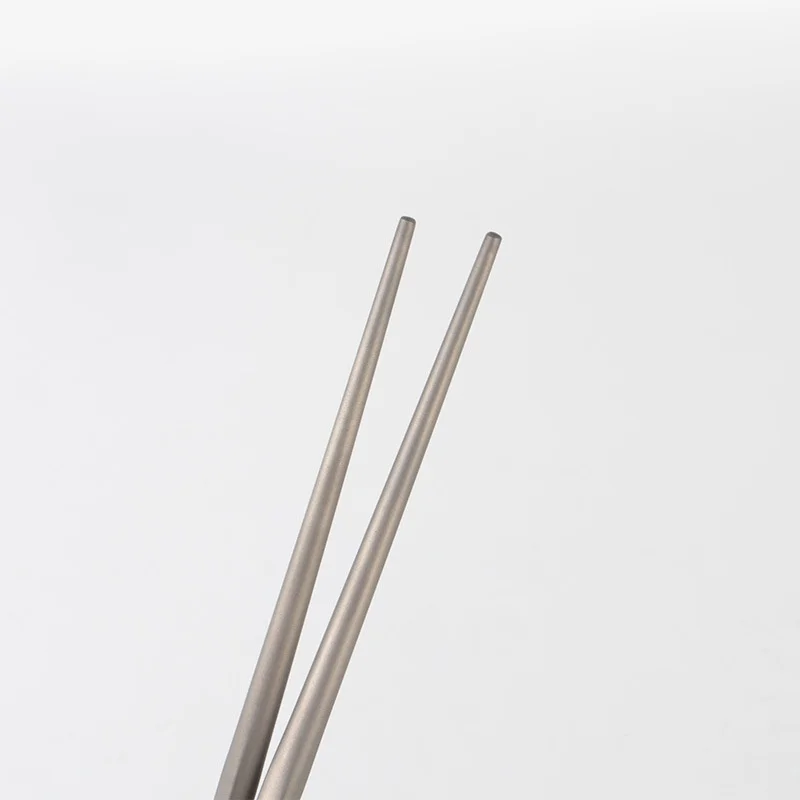 Outdoor camping tableware titanium alloy 7mm hollow chopsticks for hiking traveling Titanium chopsticks Outdoor Tableware