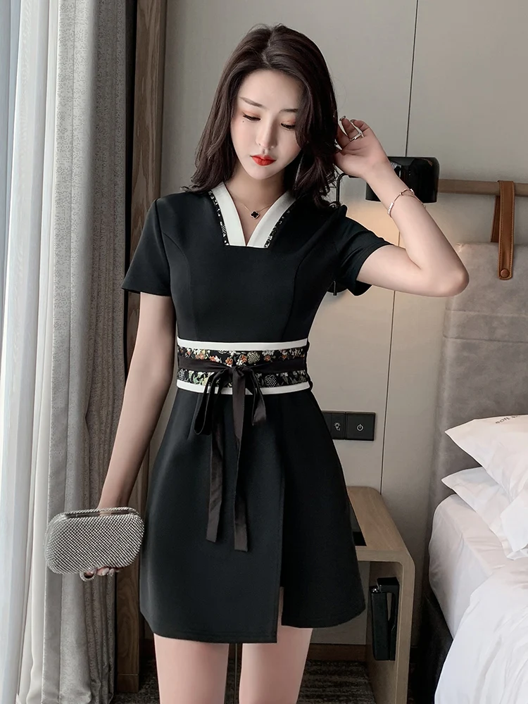 2024 japanese korean style women spa massage beautician uniforms strap design beauty salon waitress beautiful work uniforms