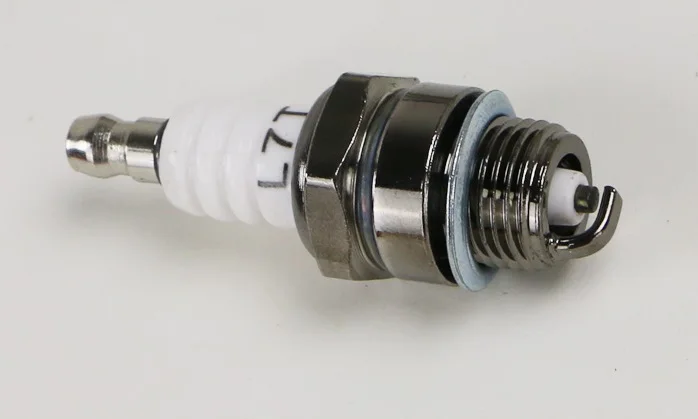 New Model 2 stroke Use Spark Plug for Chain Saw & Brush Cutter grass trimmer earth augers lawn mower spare parts | Инструменты