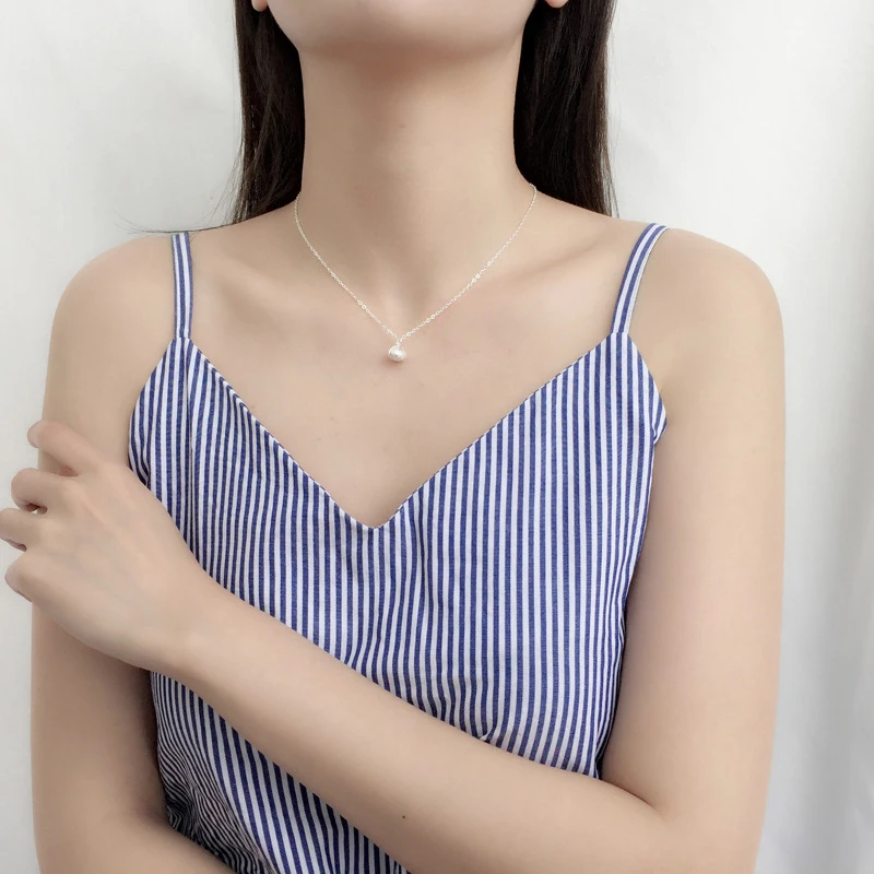 Qevila 2019 New Fashion Shell Design Pearl Jewelry Necklace Silver Pearl Pendant Necklace for Women Pearl Chain Choker love Gift (7)