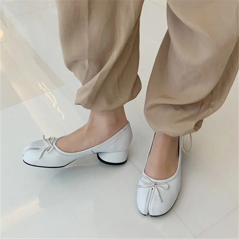 PXELENA – escarpins à talons bas et bout fendu pour femme, chaussures en cuir véritable, style «Tabi», nœud papillon, tendance printemps 2020