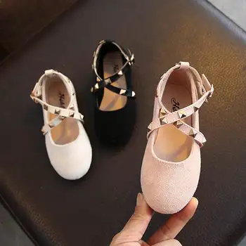 

New Children Baby Girls Shoes Infant Baby Girls Wild Dance Performance Single Princess Rivet Fashion Casual Shoes