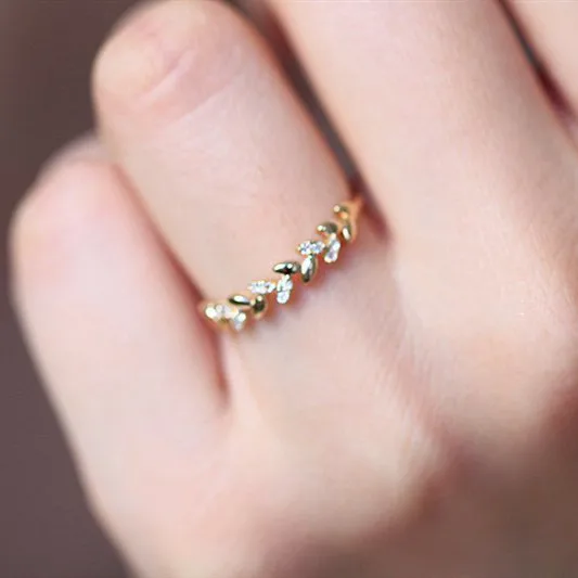 Cute Female Ladies Small Zircon Leaf Ring Fashion Yellow Gold Wedding Bands Ring Jewelry Promise Engagement Rings For Women