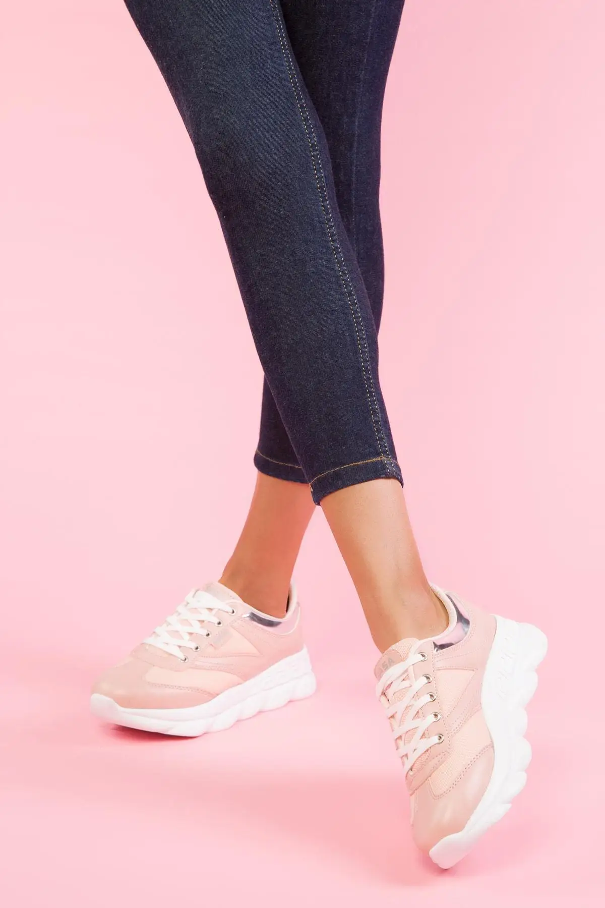 

Soho Powder Silver Women Sneaker 13586