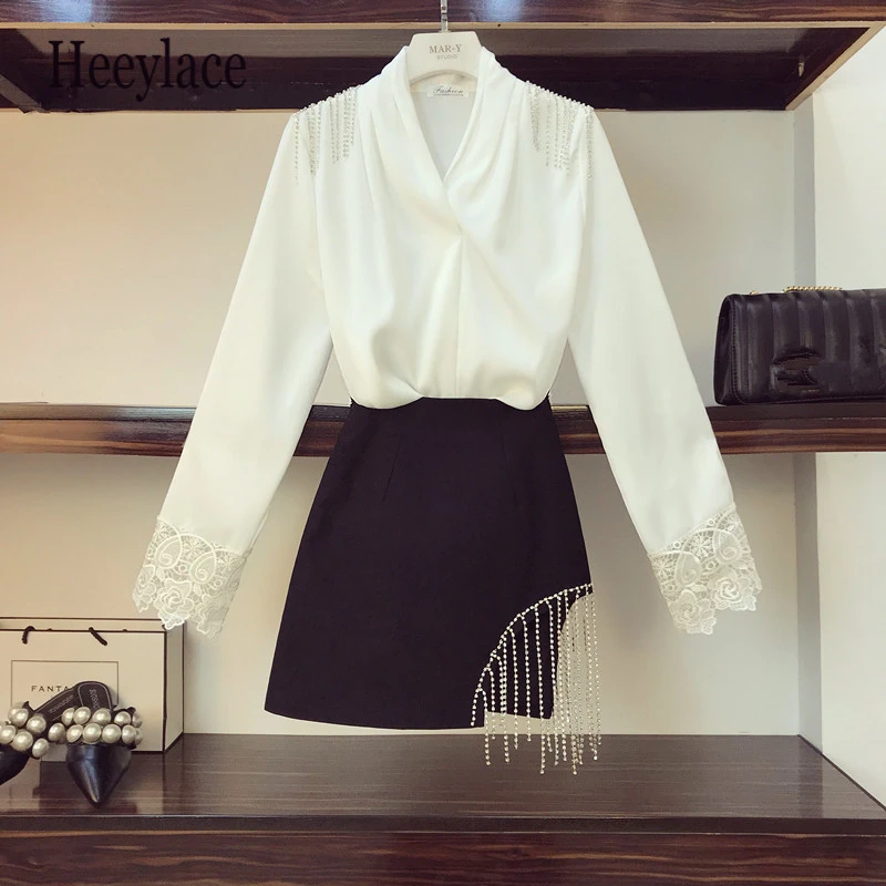 

Two-piece Set Women 2019 Autumn New Fashion Lace Trim Cuffs Satin Shirt + Irregular Diamond Chain Skirt Women's V-neck Chic Sets