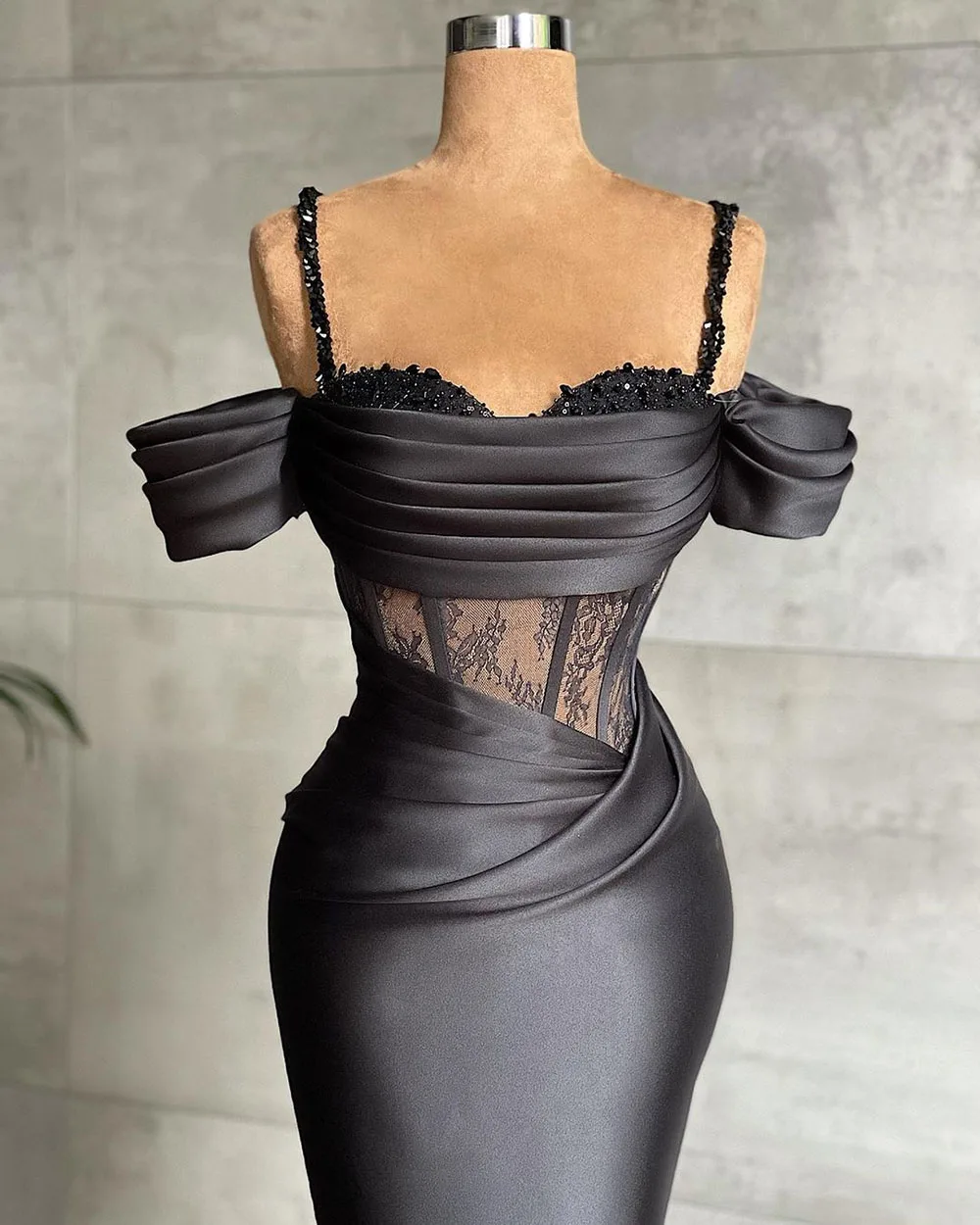 Sevintage Elegant Beading Satin Mermaid Prom Dresses Off the Shoulder Lace Appliques Evening Gown Pleats Dubai Women Party Gown long sleeve prom dresses