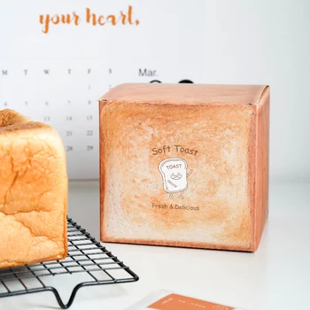 

Baking Packaging Portable Plastic Loaf Holder 15pcs Toast Box Rectangular Yellow Bread Container With Mid-Window Paper Bread Box