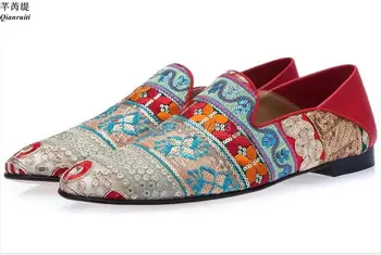 

Qianruiti Luxury Shoes Men Mixed Color Embroidered Flats Ethnic Handmade Male Loafers Slip on Embroidery Slippers Casual Shoes