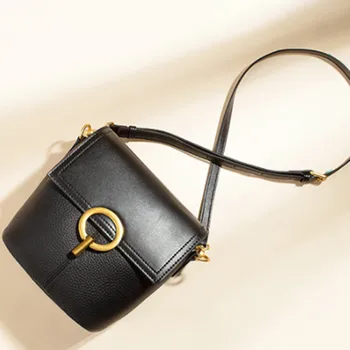 

Strap Shoulder Bag with Flap Cover Small Bag for Women Colorblock Bucket Bag