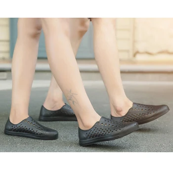 

Casual Summer Man Beach Sandals Hollow Jelly Garden Breathable Hole Cutout Slip On Unisex Cool Flat Shoes Sandalias Mujer New