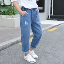 Джинсы для девочек мешковатые штаны г. Новая Стильная летняя одежда корейский стиль, штаны-шаровары с дырками для больших мальчиков, ковбойские штаны