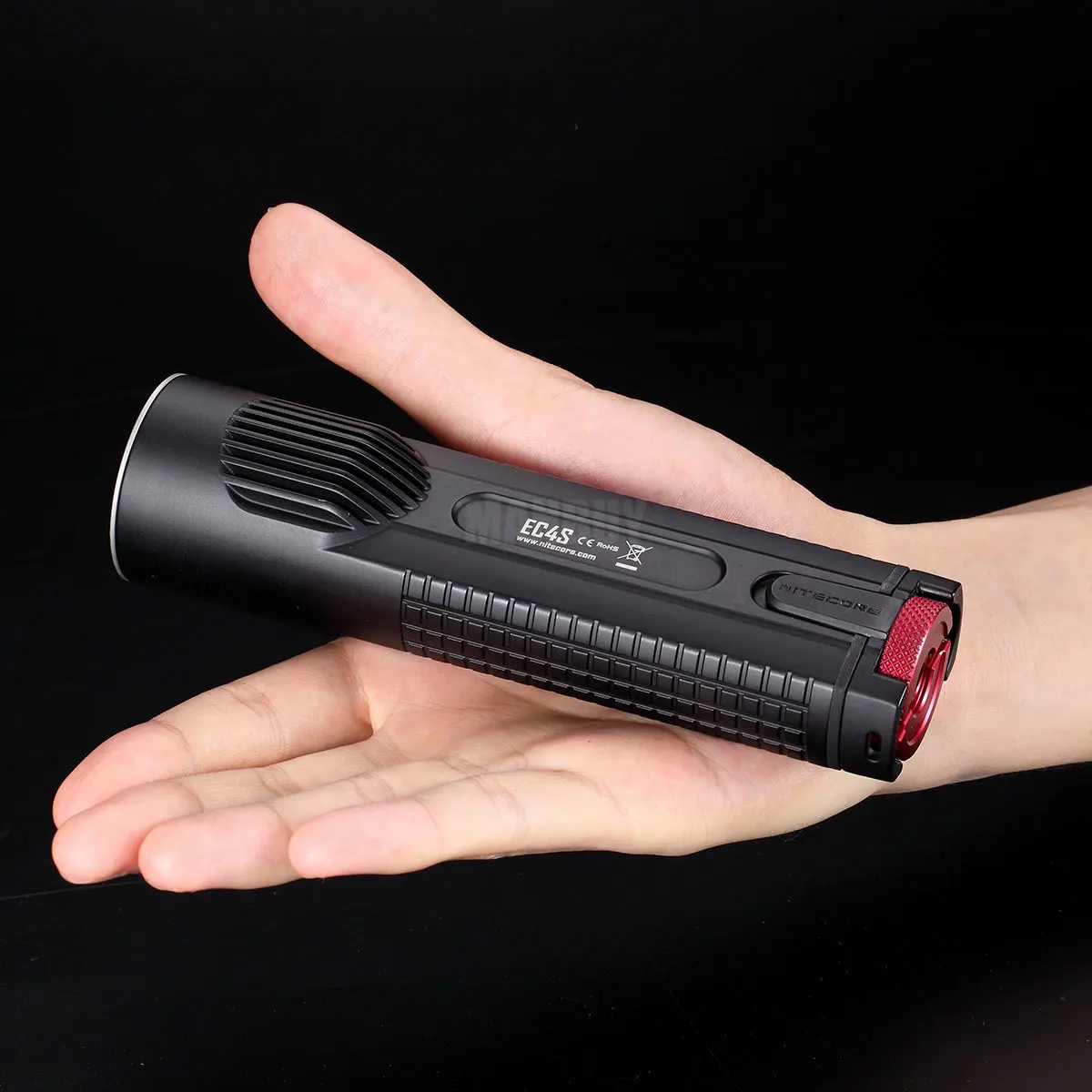 Хит продаж NITECORE EC4S 2150 LMs холодный белый свет удобный портативный супер яркий XHP50