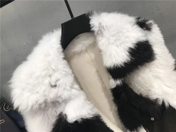 Роскошное Женское пальто с мехом коровы, двусторонняя мотоциклетная куртка с мехом, короткая стильная зимняя шуба из натуральной овечьей шерсти