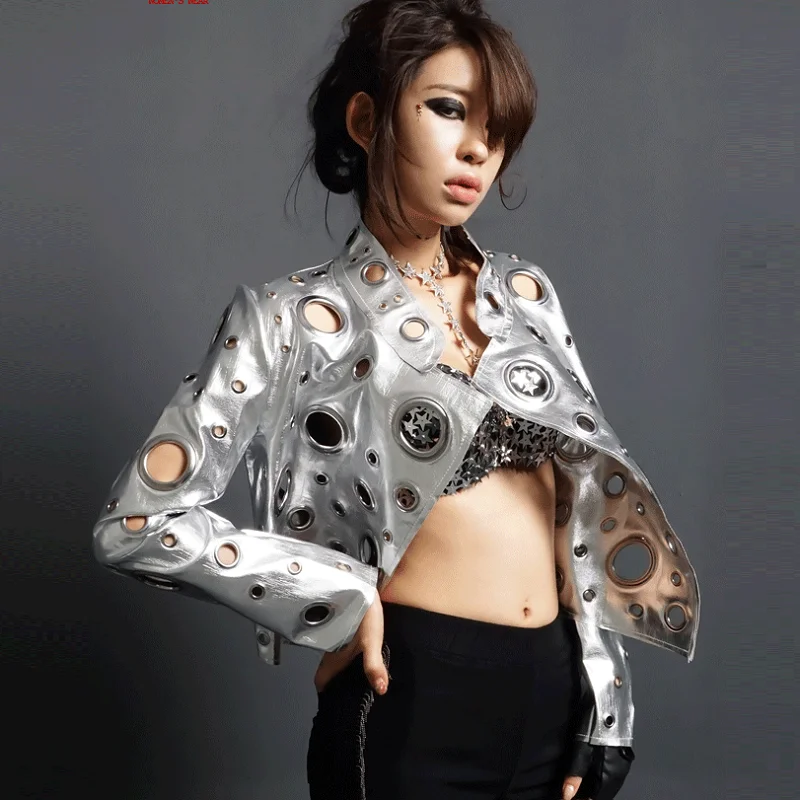 Женская кожаная куртка в стиле панк черная золотистая серебристая из