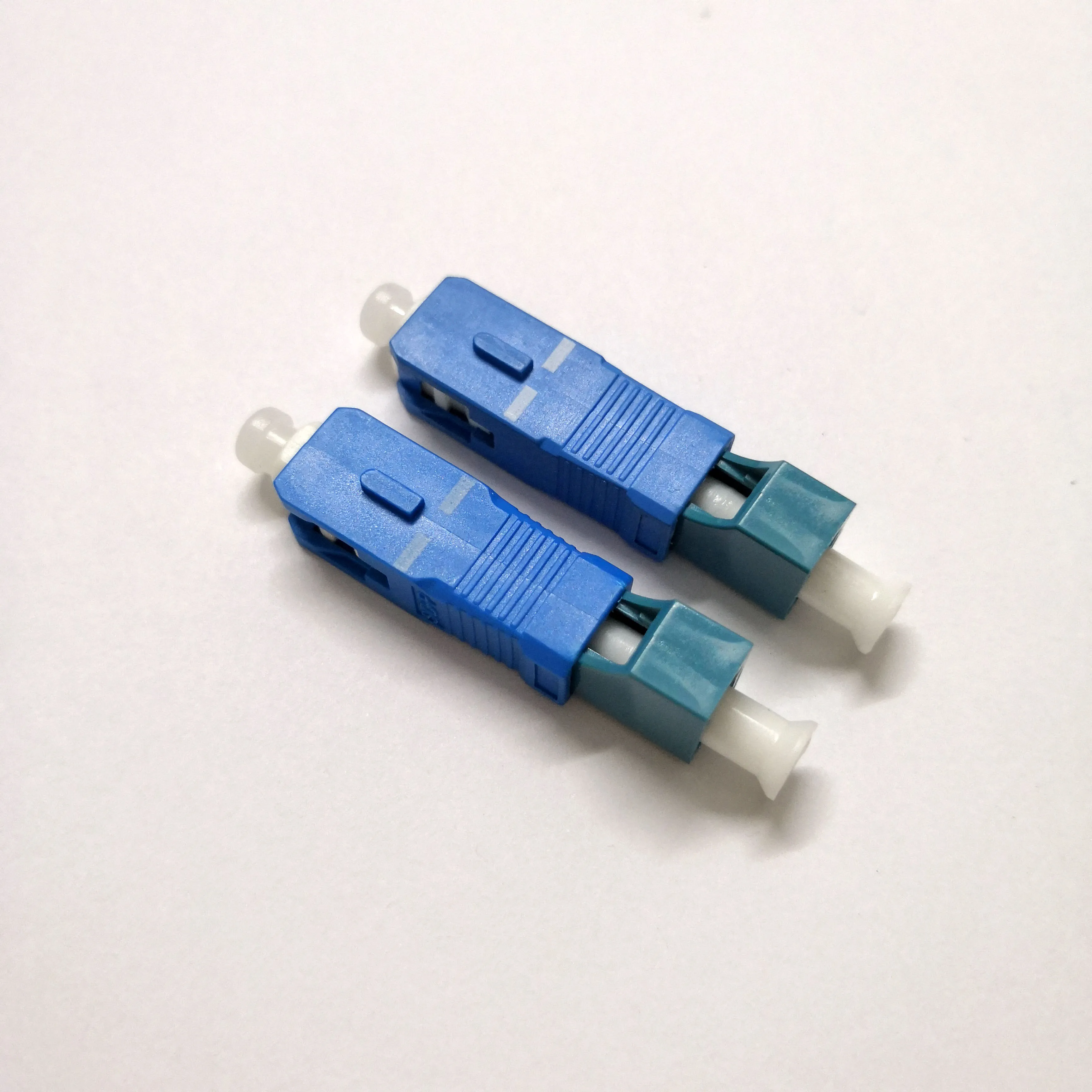 

Free Shipping 2pcs/lot Fiber Optic SC LC Adapter SC UPC Male to LC UPC Female Singlemode Hybrid Adapter Connector