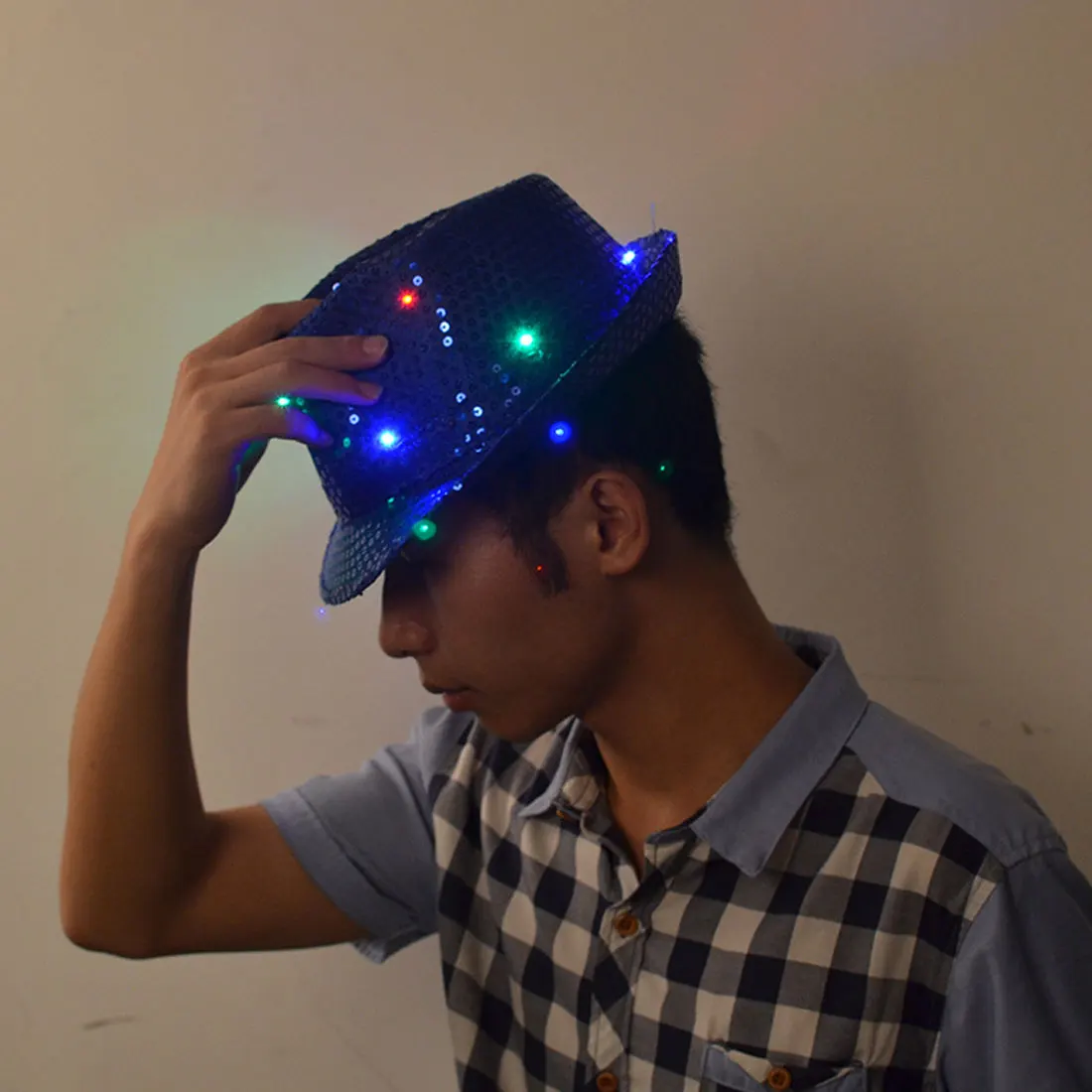 Мигающий свет Led блестящий Блестящий Блестки Разноцветные блестки унисекс нарядное платье джаз танец день рождения кепки