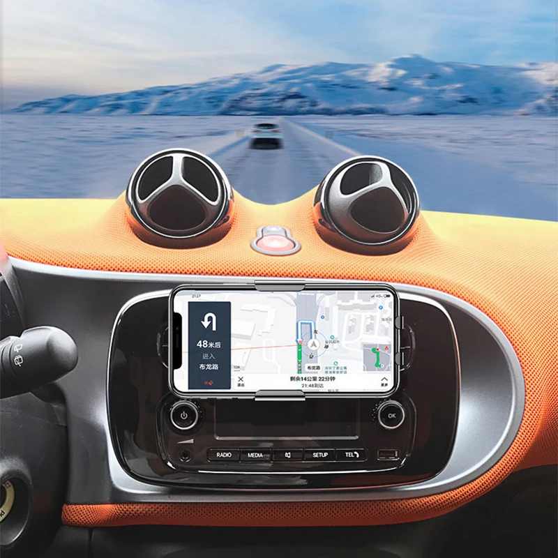 

Automatic Clamping Car Wireless Charger 10W Quick Charge Phone Navigation Holder for Smart 451 brabus Smart 453 fortwo forfour
