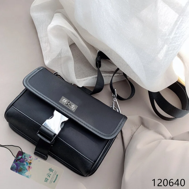 

2020 New Luxury Handbag Design Lady Messenger Bag Shoulder Bag Women's And Men's Bag High Quality Nylon Bag 20cm Bolsos Mujer