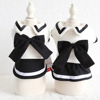 

2019 Autumn and Winter Newest Black and White Stitching Colors Student Styles Sweethearts Warm Pet Coats and Dresses for Dogs