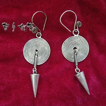 

GUIZHOU YUNNAN ETHNIC MINORITY ORNAMENTS RETRO PALACE EAR ORNAMENTS HANDMADE MIAO SILVER FACE CONE EARRINGS