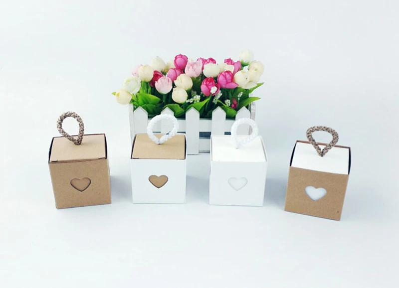 

OurWarm 100pcs Kraft Paper Candy Gift Box Heart Crown Gifts Bags Party Favors For Guests Wedding Baby Shower Birthday Decoration