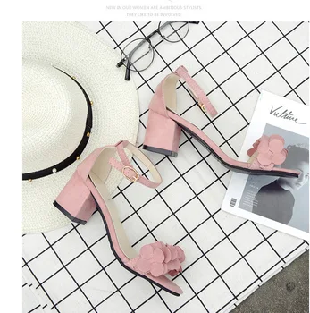 

2020 Summer Sandals Shoes Beaches Women beautiful Shoes Sandals Fashion Shallow mouth Light Women's Female Shoes