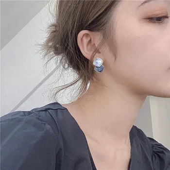 

Earrings Elegant Trendsetter Simple Joint Contrast Color Ear Stud