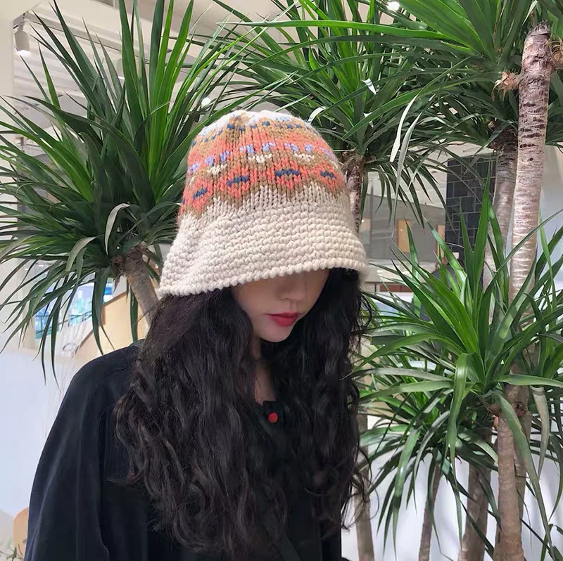 

Japan Vintage-Style Decorative Pattern Hand-woven Wool Hat Female Winter Warm Crimping Knit Bucket Hat Korean-style Bucket Hat