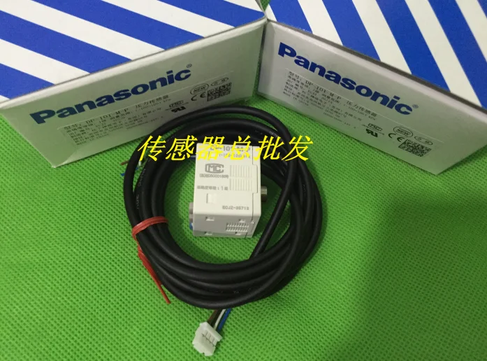 

1PCS Panasonic DP-101-M-P DP101MP Pressure Sensor In Box -New