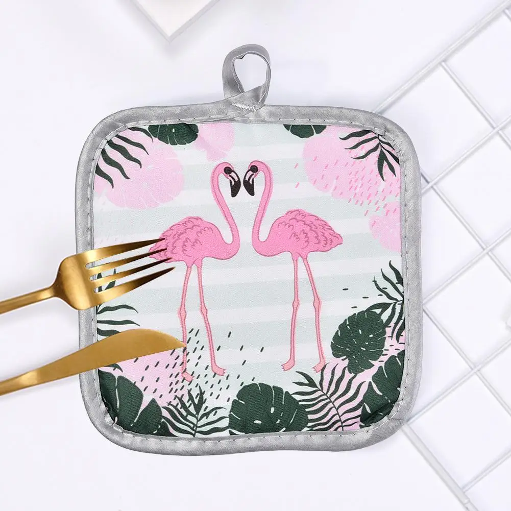 2PCS 1 Set Cotton Fashion Flamingo Kitchen Pad Cooking Microwave Baking BBQ Oven Potholders Oven Mitts Kitchen Gloves Mitts