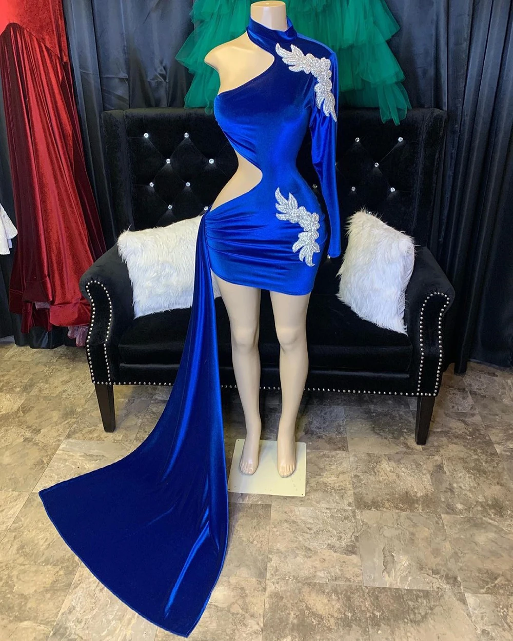 Single Long Sleeve Beaded Royal Blue African Girl Short Prom Dresses 2021 With Train green ball gown