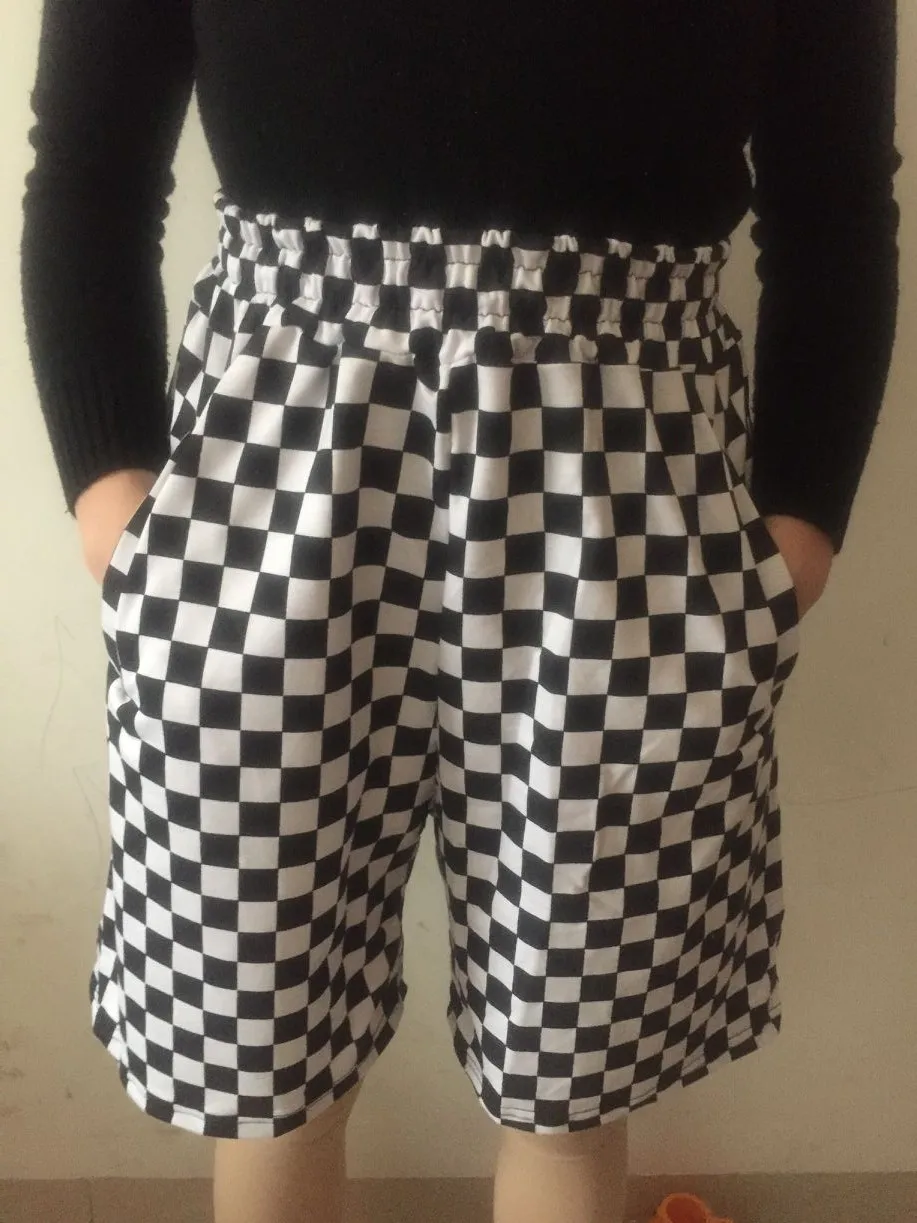

Checkerboard Plaid Straight Loose Wide Leg Short Japan Korean High Elastic Waist Streetwear Oversized Tracksuit Bottom Harajuku