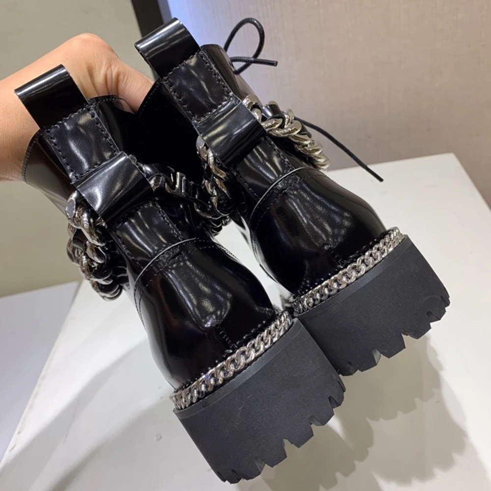 Дамские черные сапоги из натуральной кожи женские мотоботы в стиле панк цепочка с заклепками обувь Зимние женские ботильоны размер 35-41