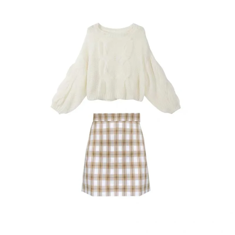 

Early Autumn 2019 Early Autumn Elegant Outfit Short-height Collocation Significantly Higher Two-Piece Set Fashion