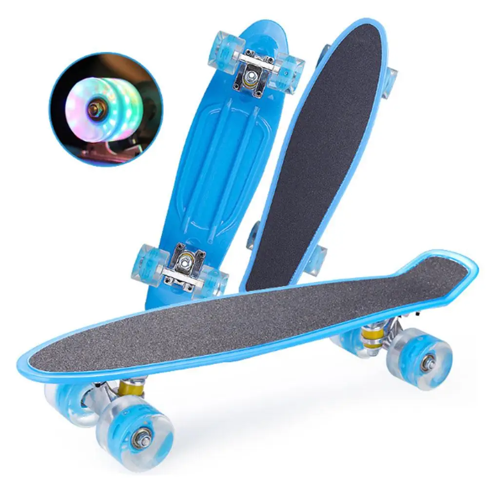 22in Skateboard Cruiser Board Kids Portable Skateboard with LED Light up Wheels Perfect for Adult Teenagers Outdoor Entertain