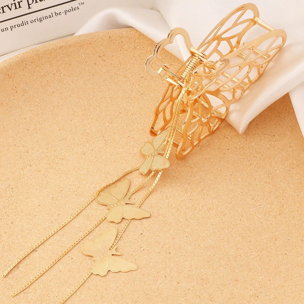 2022 New Elegant Claw Clips Grab Women Pearls Butterfly Pendant Metal Hair Accessories Headdress Hairpin Tassel Shark Clip SD29 wedding hair clips