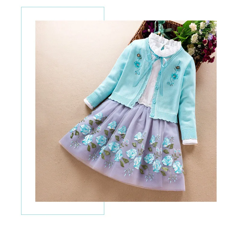 Зимние Детские комплекты из 2 предметов; комплект с платьем для девочек; Детский свитер; пальто; Хлопковое платье принцессы; комплект одежды в стиле ретро с цветочной вышивкой - Цвет: Небесно-голубой