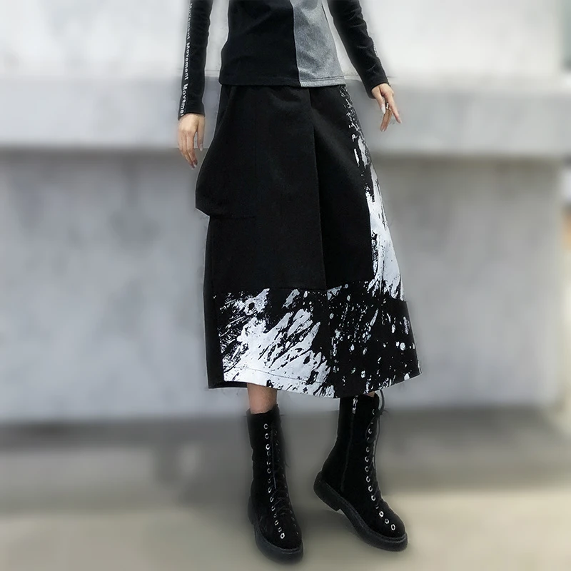 

Midi Elastic Waist A-line Skirt Women with Side Big Pocket Black Print Graffiti Arc Hem Casual Loose Fit 2020 Spring Autumn
