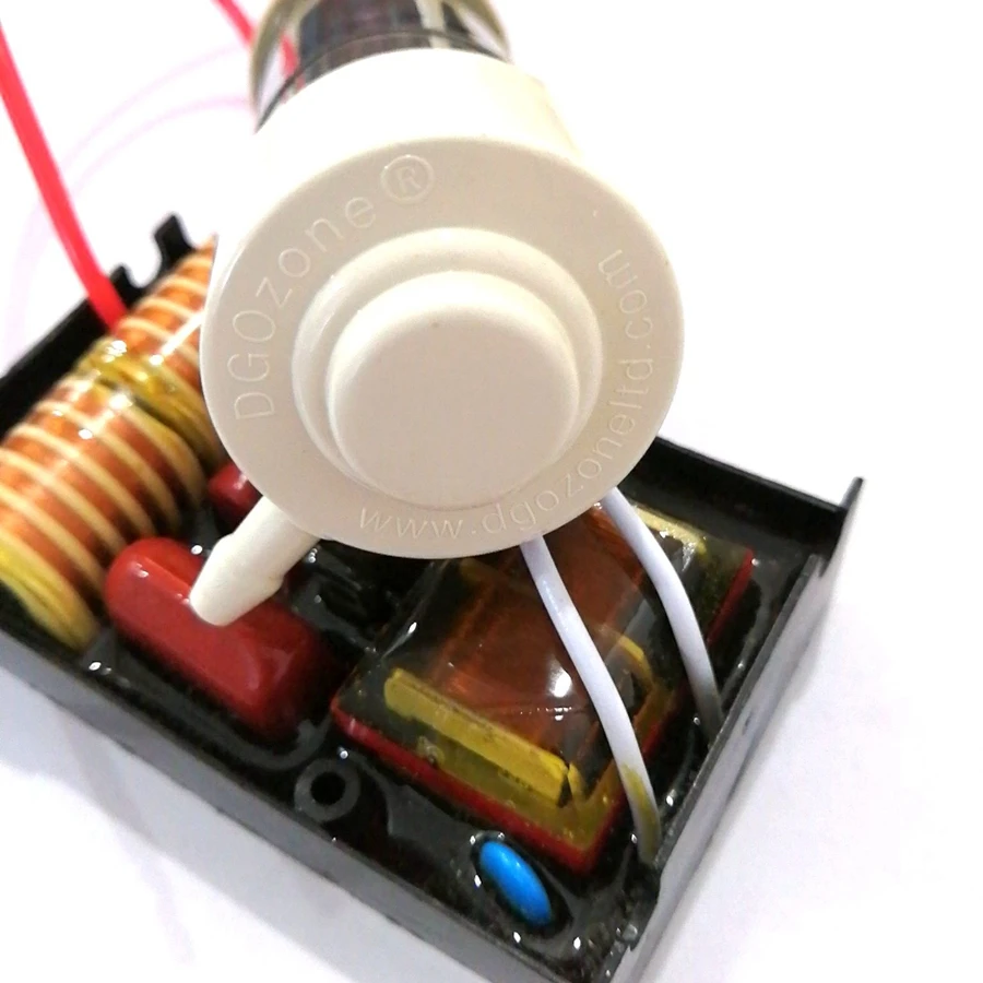 High-Output Quartz Tube Ozone Generator for Air and Water Purification