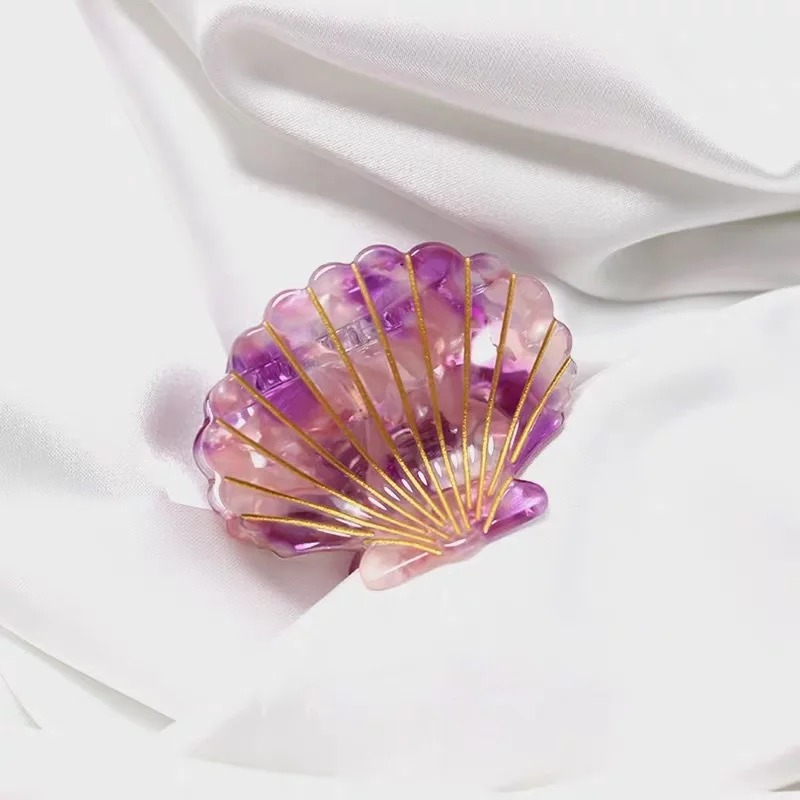 11568837142_190091906