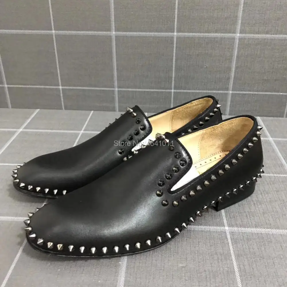 Slip On cl andgz Black leather red bottom Dress shoes low heel For Men Circle Silver Rivet casual couple models Flat Loafers