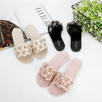 

Women Casual Flat Beach Slippers Female Crystal Flowers Slides Slipper Shoes for Girls Fashion Woman Leisure Footwear Hot 2019