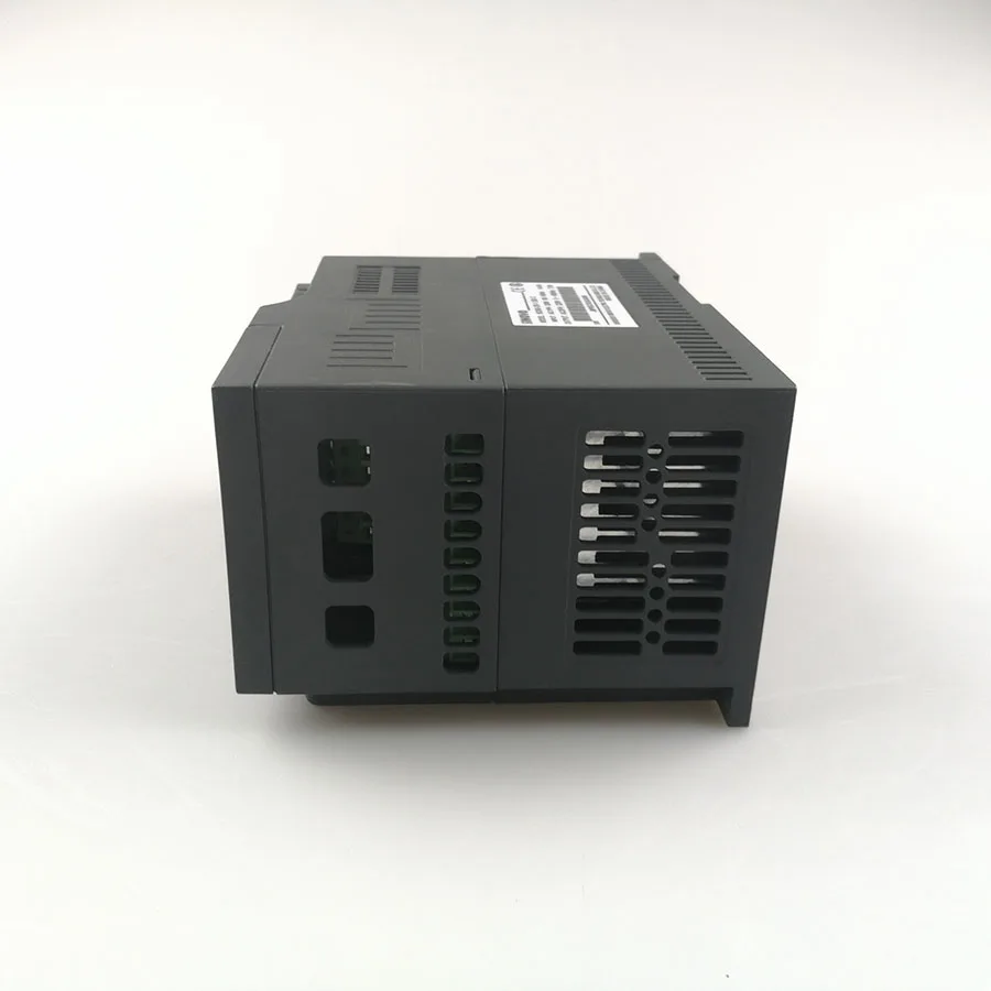 SD90-2S-1.5G 220V 1.5kw single in three out inverter VFD 3 Phase Output Frequency Converter Adjustable Speed