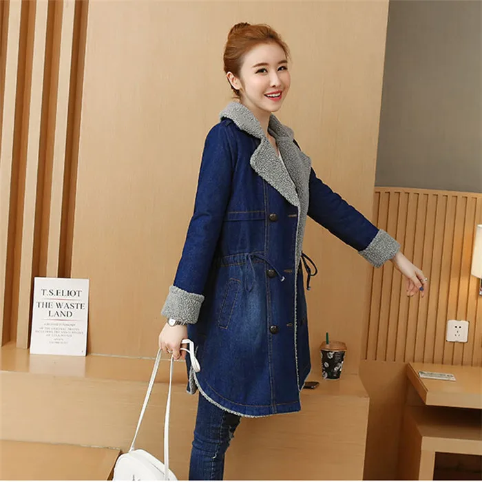 Плюс размер Denim джинсовая хлопковая куртка Зима Новая Женская Длинная плюс бархатная Толстая куртка модная верхняя одежда из овечьей шерсти Женская JIA421